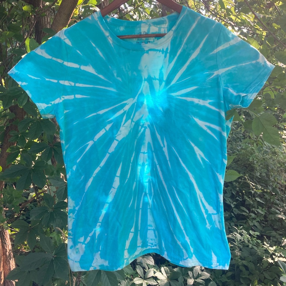 NWOT Women’s Custom Tie Dye T-Shirt